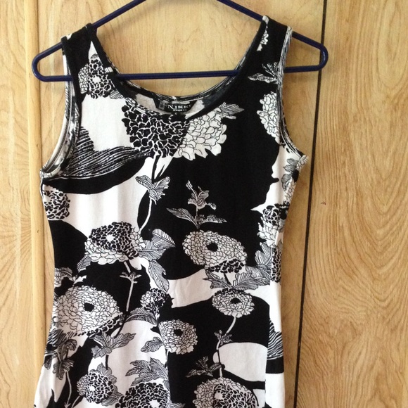 *READ LISTING* Black and white beaded summer dress - Picture 3 of 4